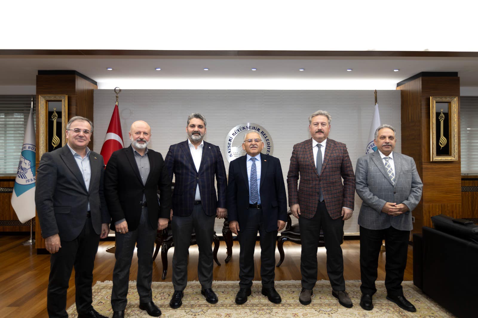 Başkan Büyükkılıç'tan "İstişare" Zirvesi