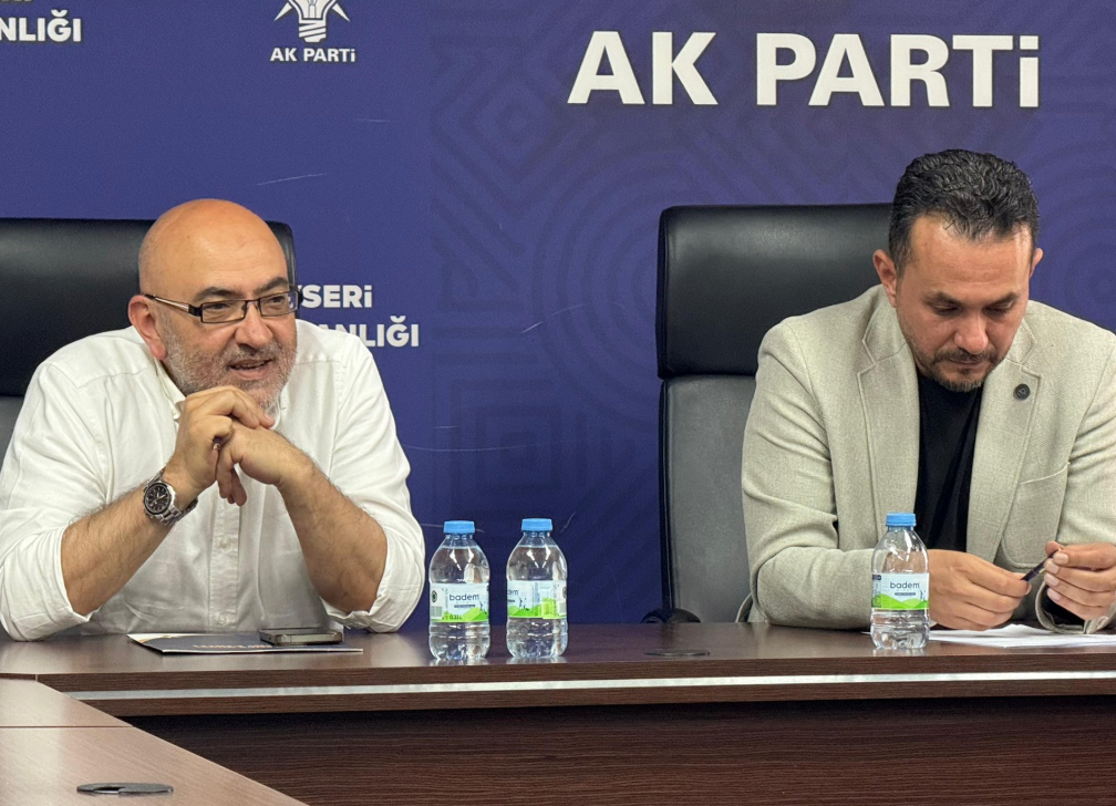 AK Parti Kayseri Milletvekili Dr. Murat Cahit Cıngı'dan Gençlere Destek: "Durmak Yok, Öğrenmeye Devam"